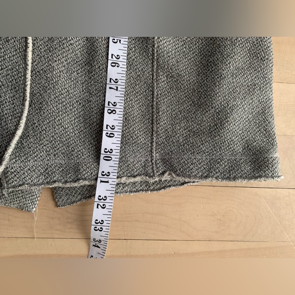 LOFT - Minimalist Raw-Edge Designer Coat | Independent Atelier | Grey - Picture 11 of 12